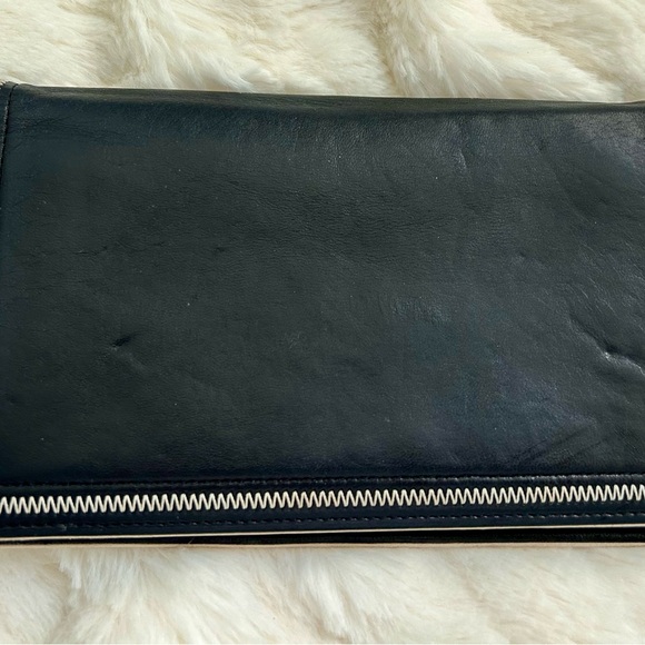 Authentic CHANEL Black Leather
Chanel Logo Long Wallet all inclusive!!!!!! - Picture 3 of 16
